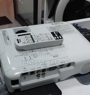 EB-X31 Projector