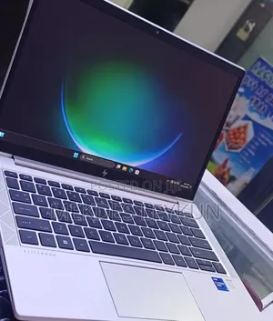 New Laptop HP EliteBook 830 16GB Intel Core i7 SSD 512GB