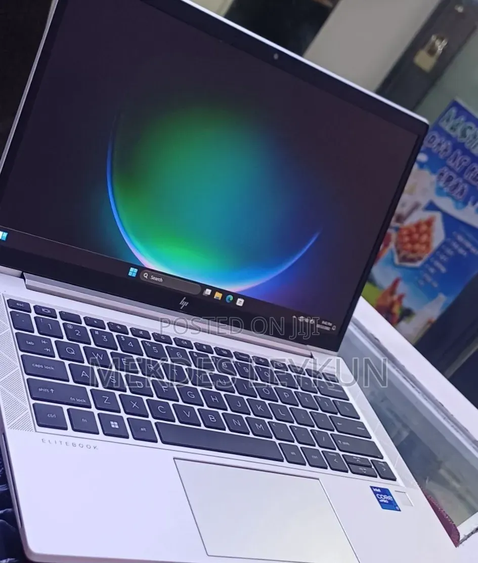 New Laptop HP EliteBook 830 16GB Intel Core i7 SSD 512GB