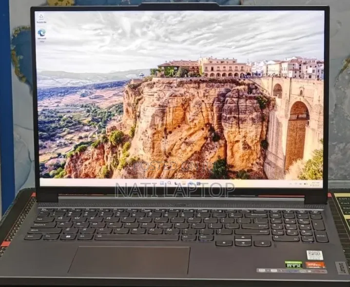 New Laptop Lenovo Legion 5 16GB AMD Ryzen 7 SSD 1T