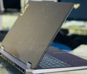 New Laptop Lenovo LOQ 15ARP9 16GB Intel Core i5 SSD 512GB