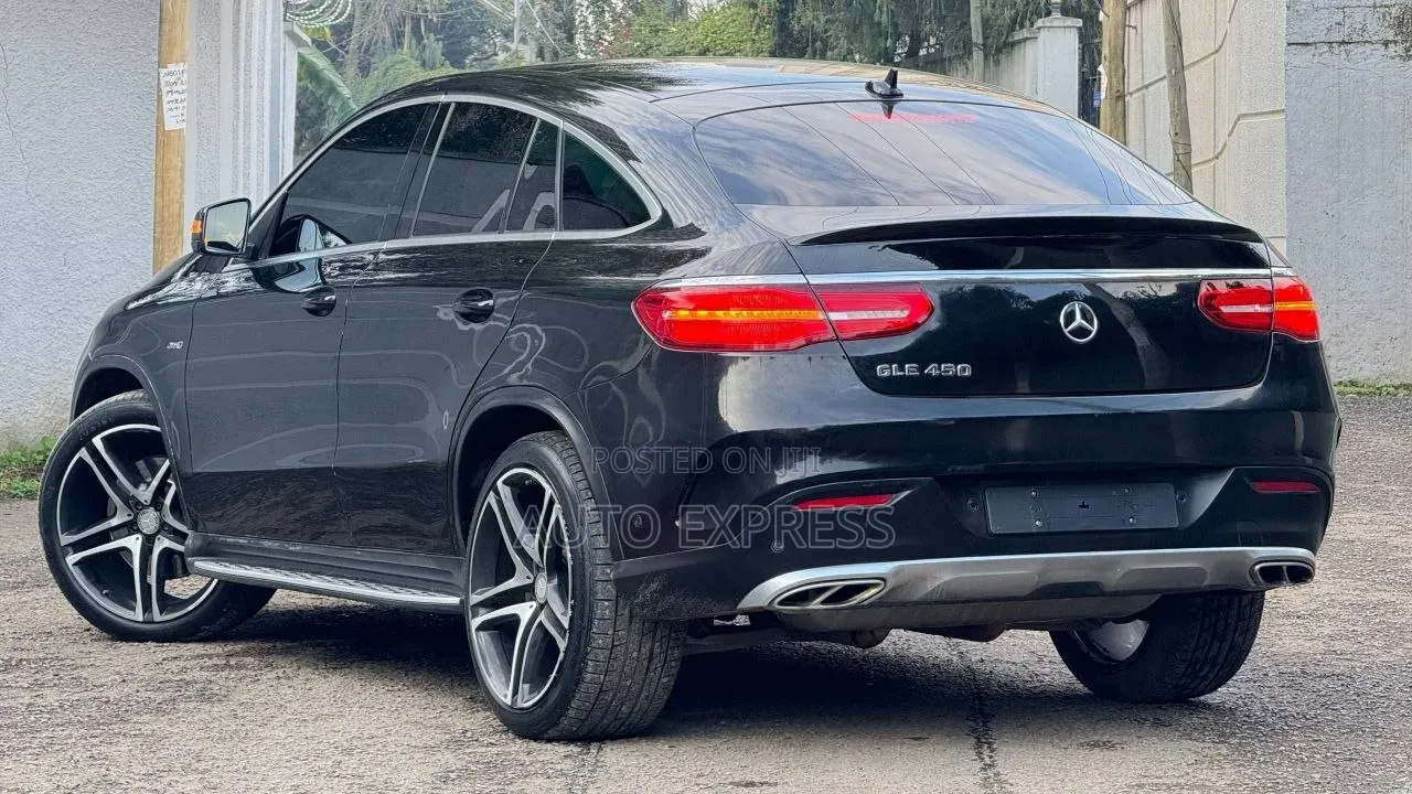 Mercedes-Benz GLE-Class 2016 Black