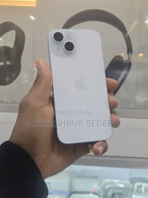 Apple iPhone 15 128 GB Silver