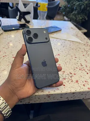 New Apple iPhone 17 Pro Max 256 GB Blue