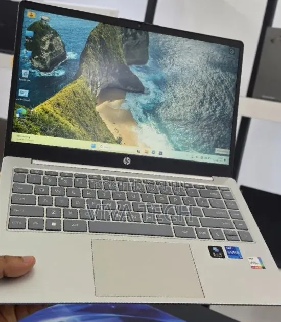 New Laptop HP Stream Notebook 16GB Intel Core i7 SSD 512GB