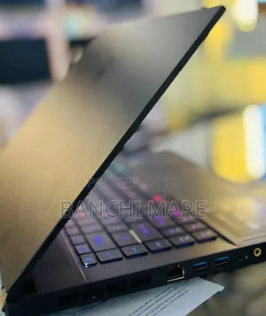 New Laptop MSI GS66 Stealth 11UH 16GB Intel Core i7 SSD 512GB