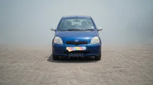 Toyota Vitz 1.0 FWD 5dr 2001 Blue