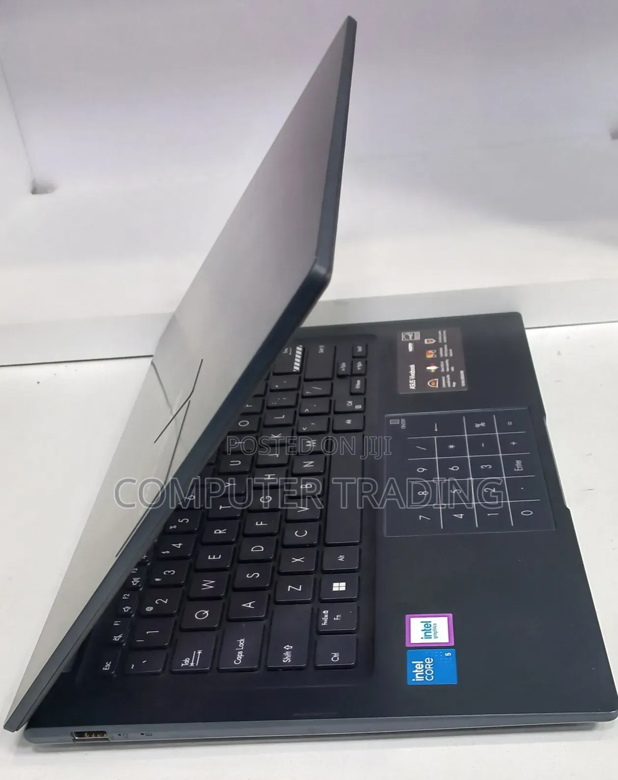 New Laptop Asus VivoBook 15 X505BA 16GB Intel Core i5 SSD 512GB