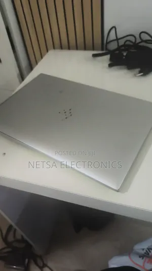 New Laptop HP EliteBook 830 G8 16GB Intel Core i5 SSD 512GB