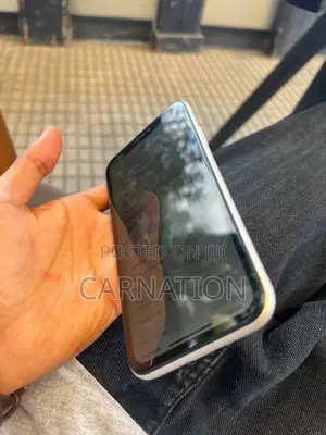 Apple iPhone 11 128 GB White
