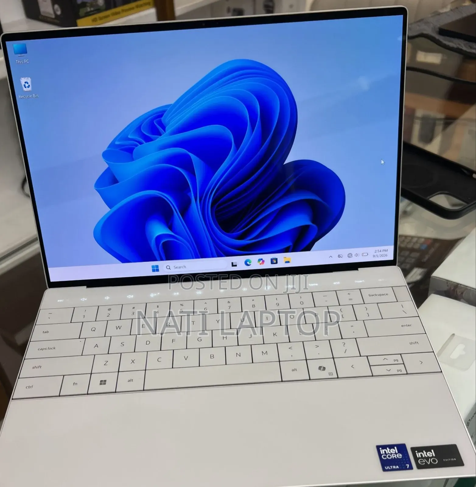 New Laptop Dell XPS 13 16GB Intel Core Ultra 7 SSD 512GB