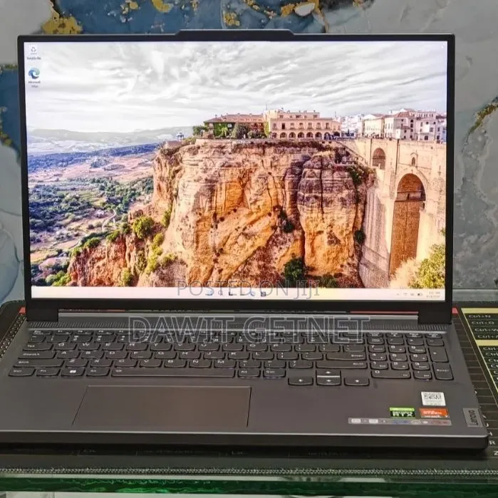New Laptop Lenovo Legion 5 16GB AMD Ryzen 7 SSD 1T