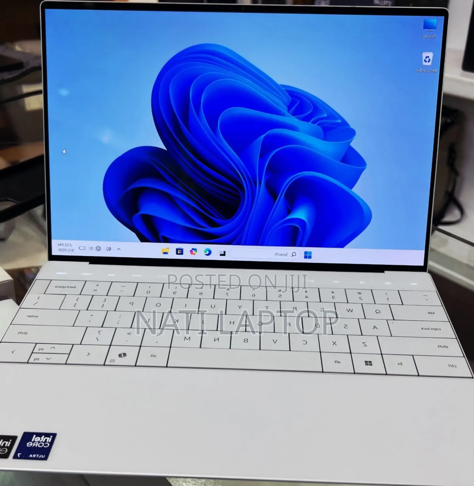 New Laptop Dell XPS 13 16GB Intel Core Ultra 7 SSD 512GB