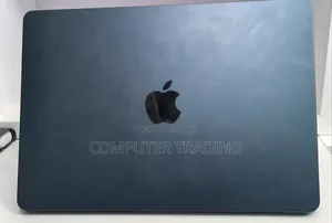 New Laptop Apple MacBook Air 2022 M2 8GB Intel Core i7 SSD 256GB