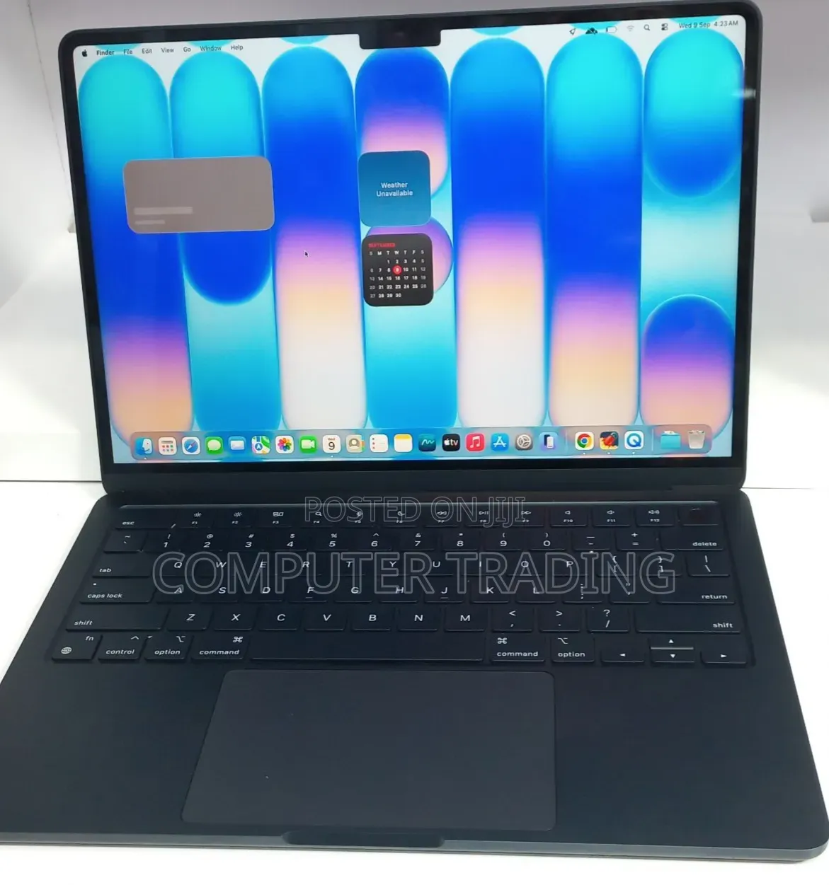 New Laptop Apple MacBook Air 2022 M2 8GB Intel Core i7 SSD 256GB