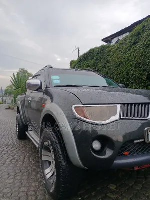 Mitsubishi L200 2007 Silver