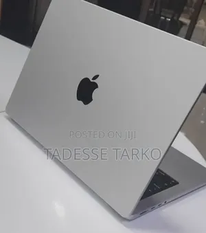 New Laptop Apple MacBook Pro 2024 M4 16GB Apple M4 Pro SSD 512GB