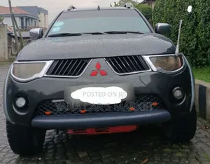 Mitsubishi L200 2007 Silver