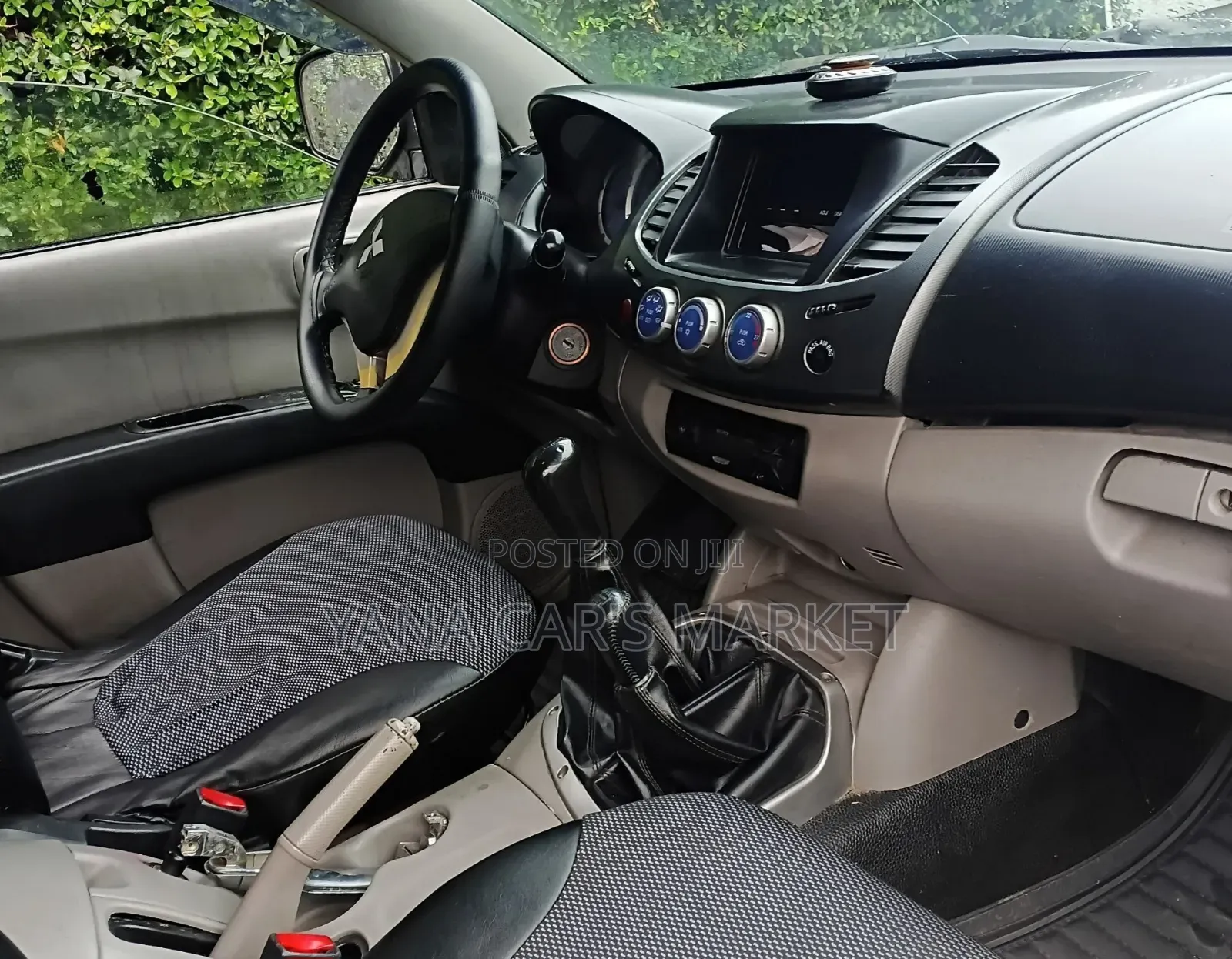 Mitsubishi L200 2007 Silver