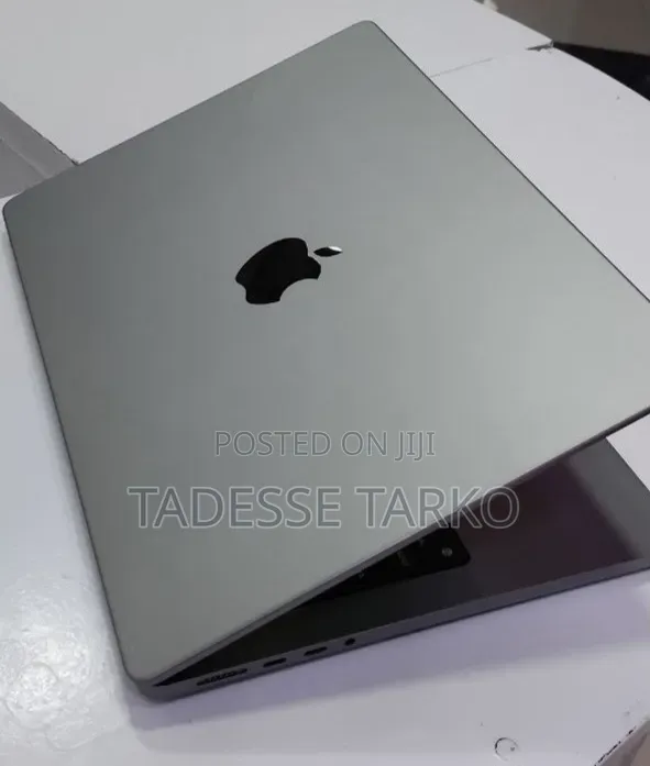 New Laptop Apple MacBook Pro 2021 M1 32GB Apple M1 Pro SSD 512GB
