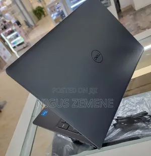 New Laptop Dell Vostro 1014 16GB Intel Core i5 SSD 512GB
