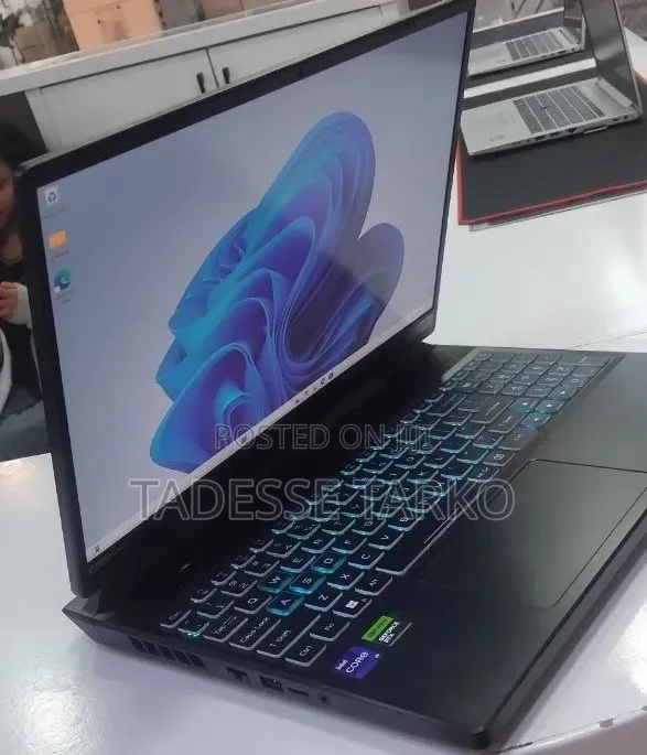 New Laptop Acer Predator Helios Neo 16 16GB Intel Core i9 SSD 1T
