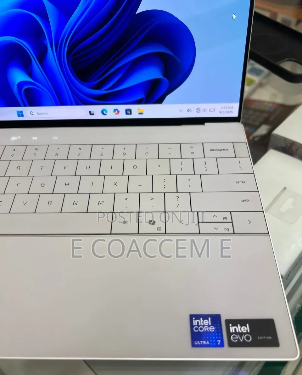 New Laptop Dell 16GB Intel Core Ultra 7 SSD 512GB