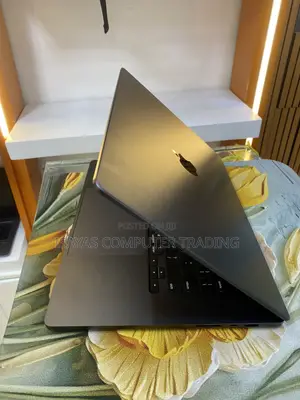 New Laptop Apple MacBook Pro 2021 M1 16GB Apple M1 Pro SSD 512GB
