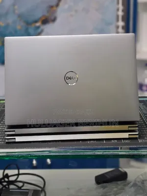New Laptop Dell Precision 5560 32GB Intel Core i7 SSD 1T
