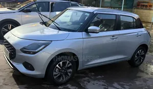 Suzuki Swift 2025 Silver