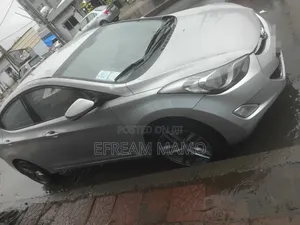 Hyundai Elantra 2013