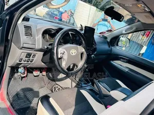 Toyota RAV4 2014 Black