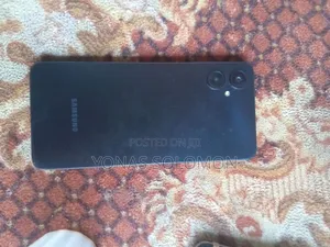 New Samsung Galaxy A06 64 GB Black