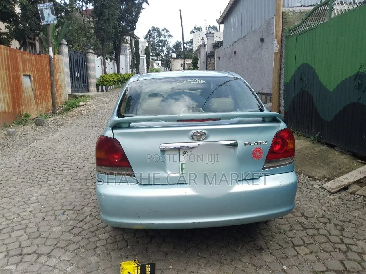 Toyota Platz 2004