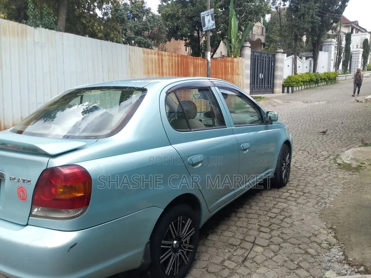 Toyota Platz 2004