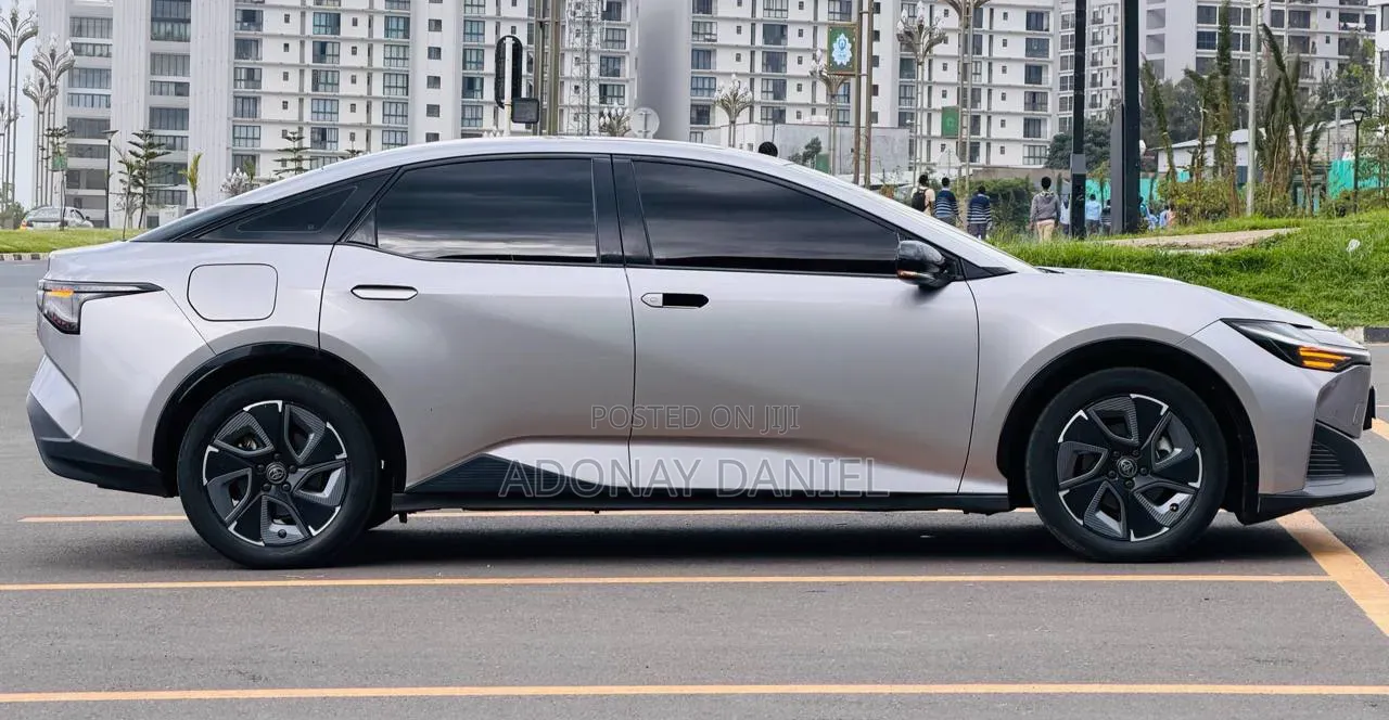 Toyota bZ3 50 kWh FWD 2023