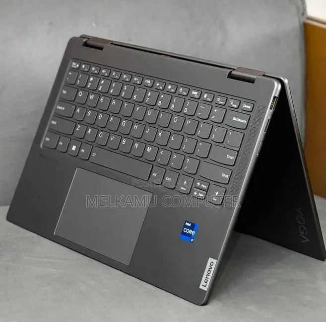 New Laptop Lenovo Yoga 7i 16GB Intel Core i7 SSD 512GB