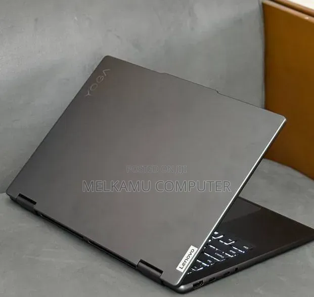 New Laptop Lenovo Yoga 7i 16GB Intel Core i7 SSD 512GB