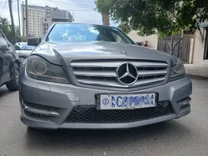 Mercedes-Benz C180 2012 Gray