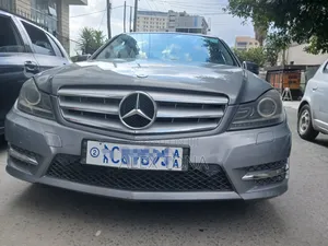Mercedes-Benz C180 2012 Gray