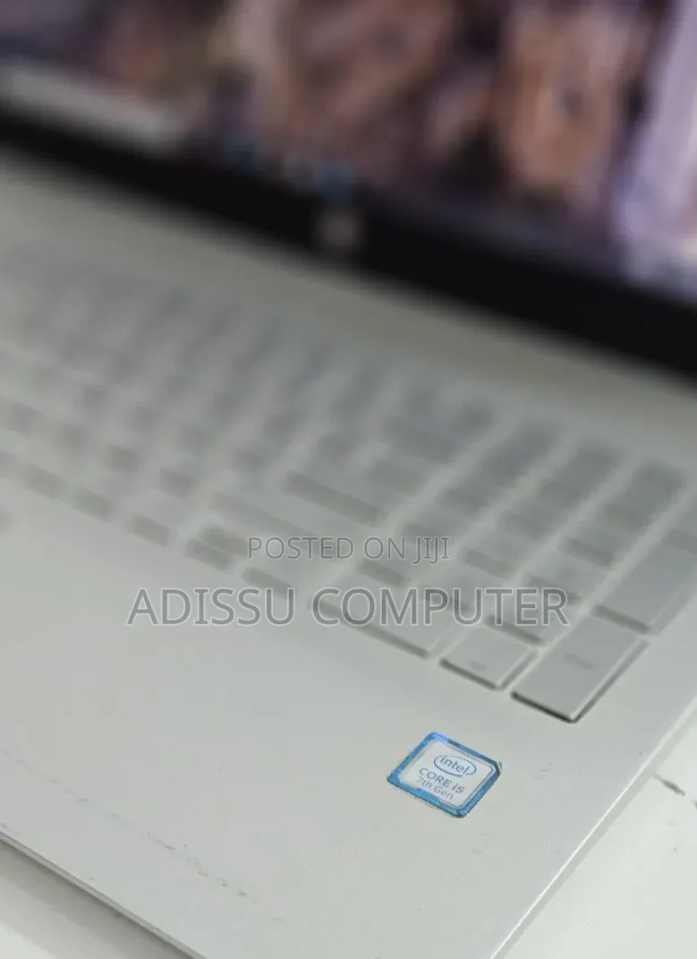 New Laptop HP Pavilion 15 8GB Intel Core i5 SSD 1T