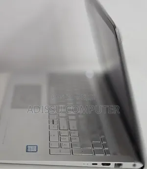New Laptop HP Pavilion 15 8GB Intel Core i5 SSD 1T