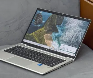 New Laptop HP ProBook 440 G9 16GB Intel Core i7 SSD 512GB