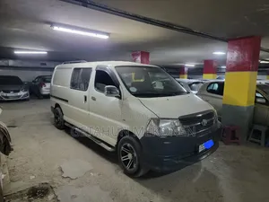 Car 2011 White