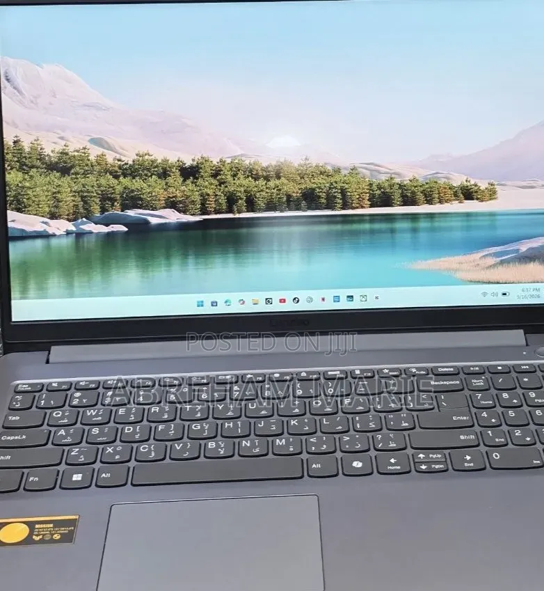 New Laptop Lenovo LOQ 15AHP10 12GB Intel Core i5 SSD 512GB