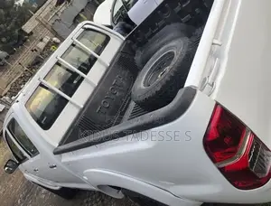Toyota Hilux 2.5 D-4D Double Cab 2008 White