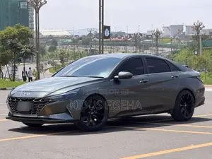Hyundai Avante 2022 Gray