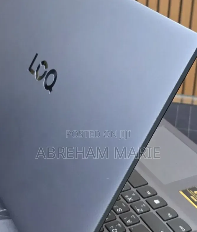 New Laptop Lenovo LOQ 15AHP10 12GB Intel Core i5 SSD 512GB