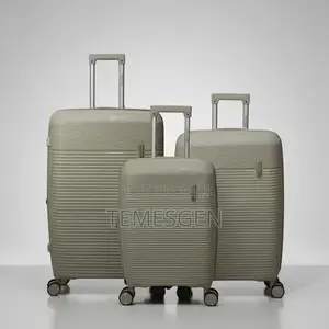 Luggage/ Travel Bag Medium Sized Unbreakable and Durable Bag የጉዞ ሻንጣ