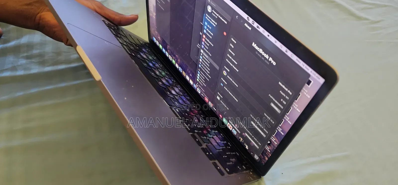 New Laptop Apple MacBook Pro 2020 M1 8GB Apple M1 Pro HDD+SSD 256GB